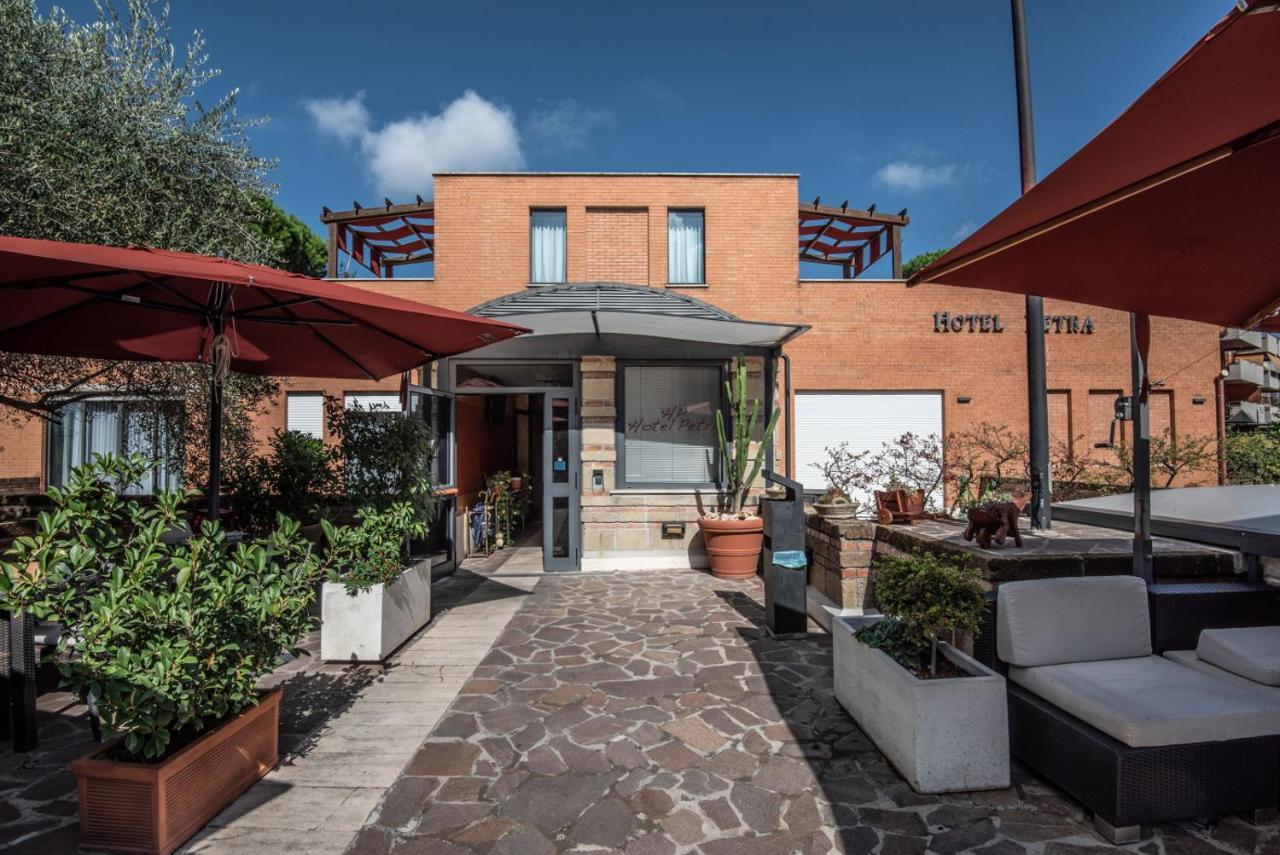 Hotel Petra — Foto 2